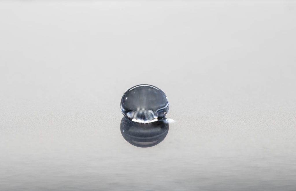 Superhydrophobic surface